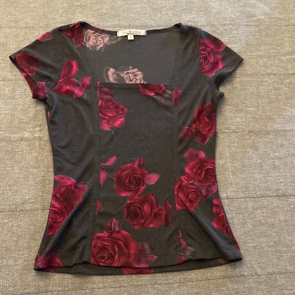 La Belle Rose Print T-shirt